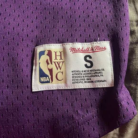 NWT womens Lakers jersey - Picture 3 of 5